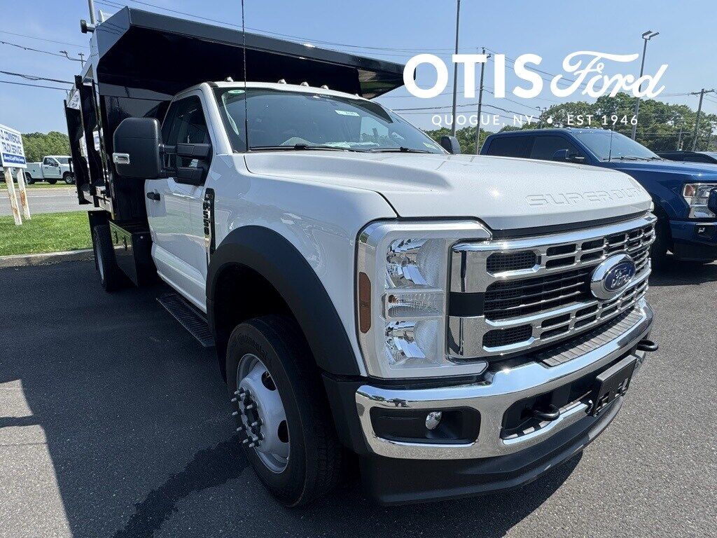 2025 FORD F-550