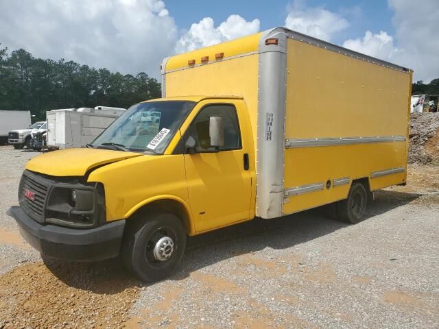GMC Savana