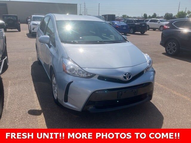 Toyota Prius V