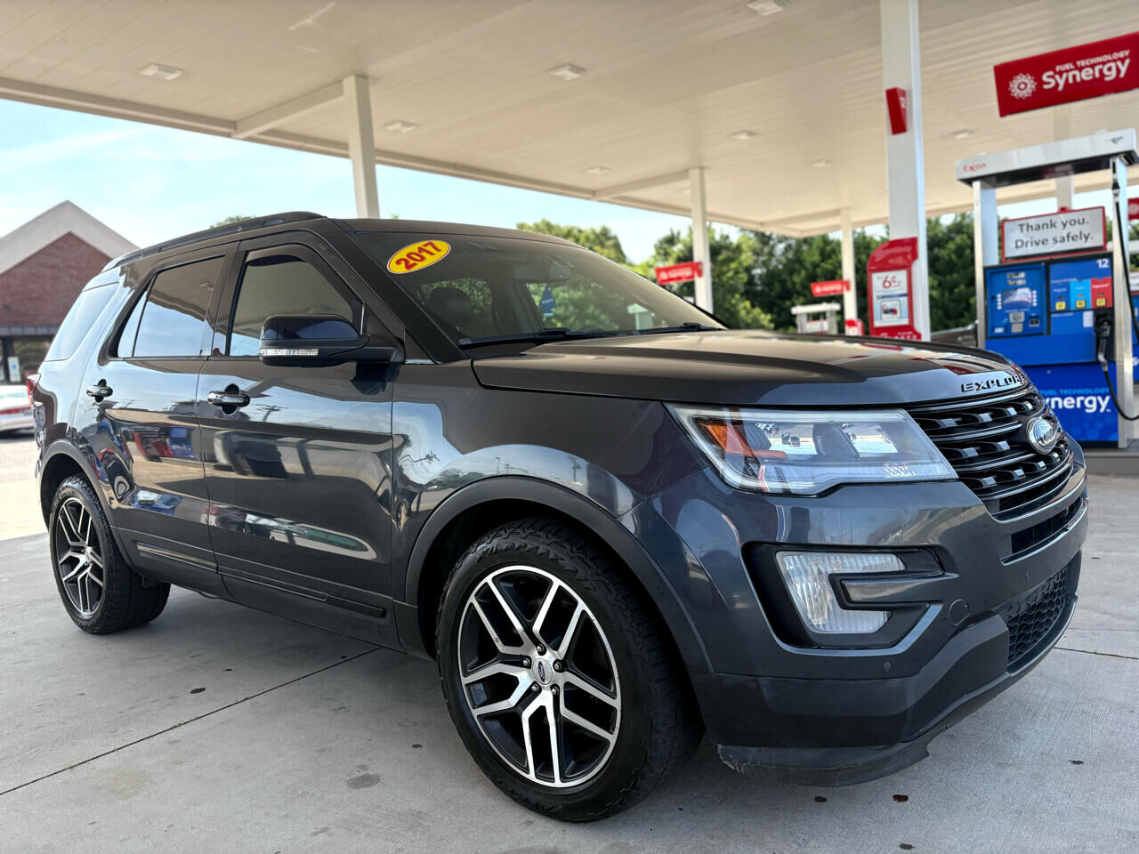 2017 FORD Explorer