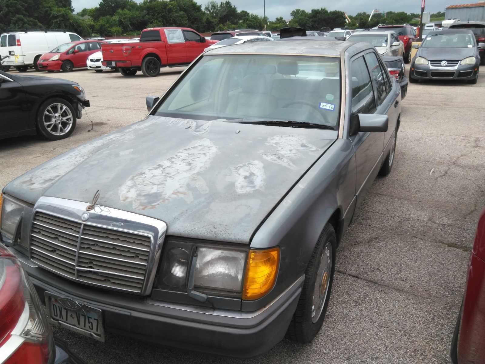Mercedes-Benz 300
