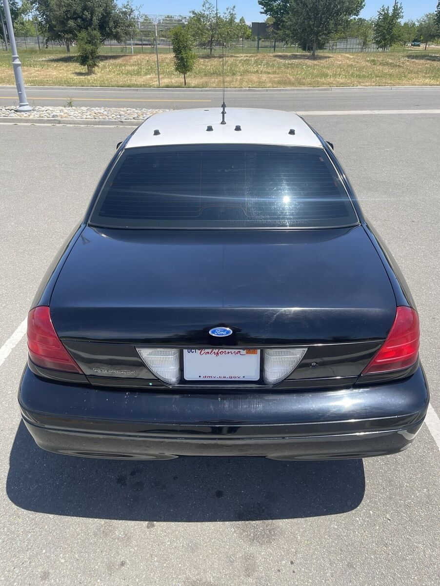 Ford Crown Victoria