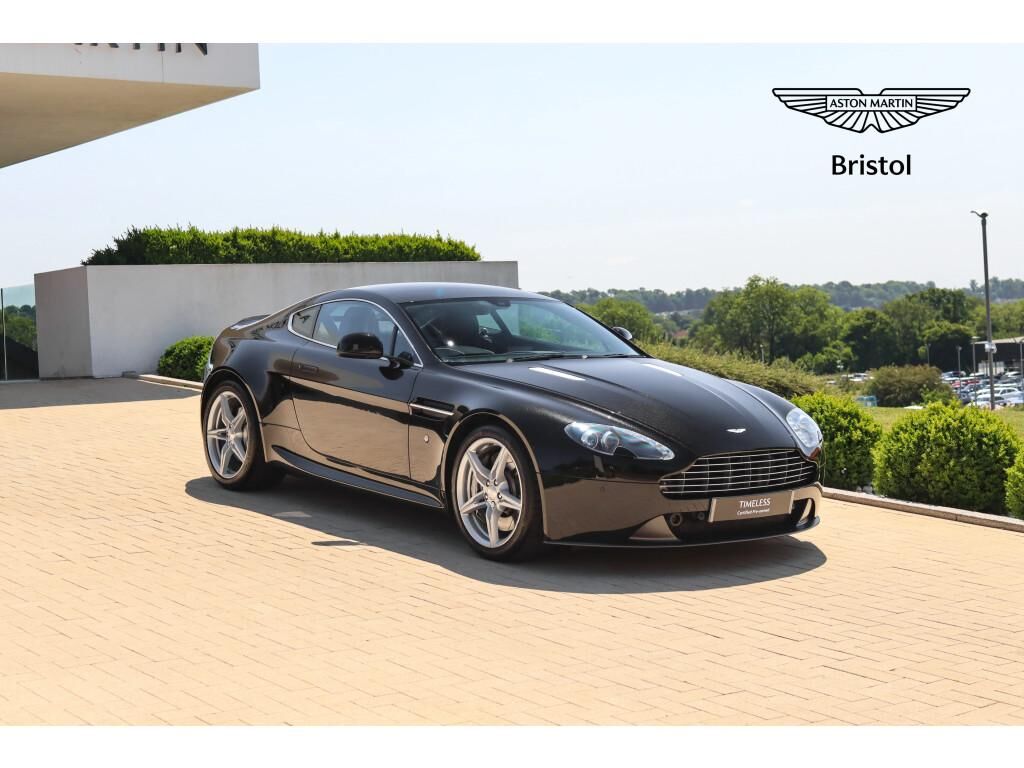 Aston Martin V8 Vantage