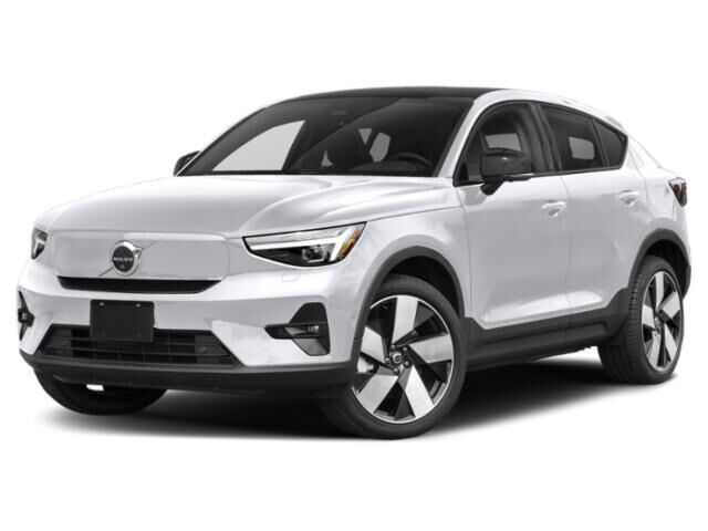 2023 VOLVO C40