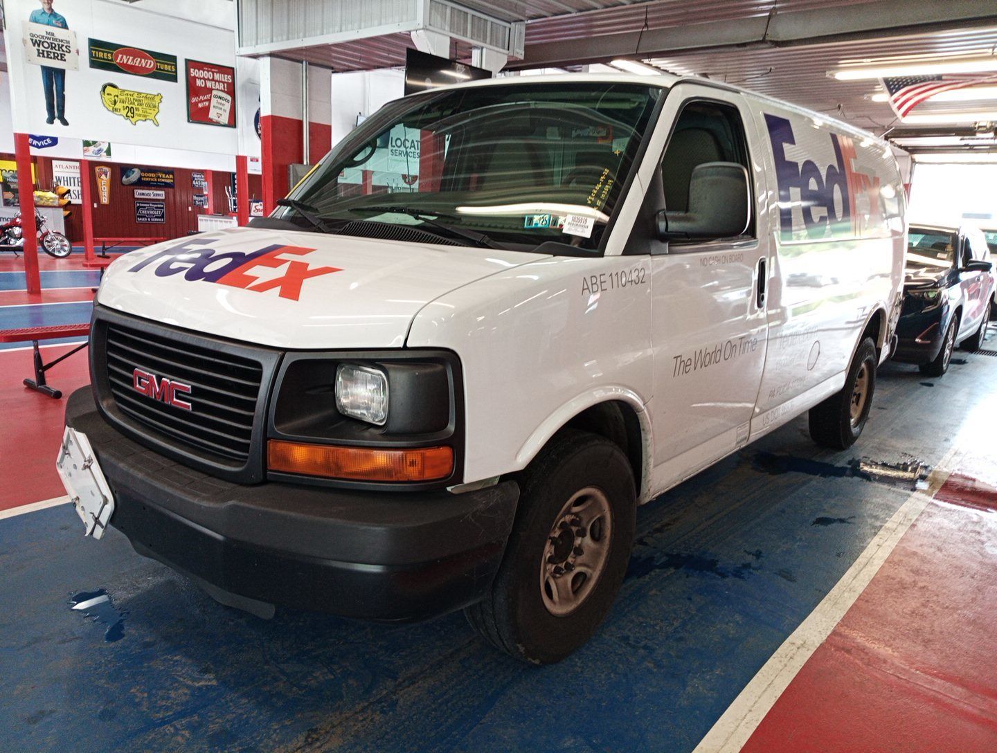 GMC Savana