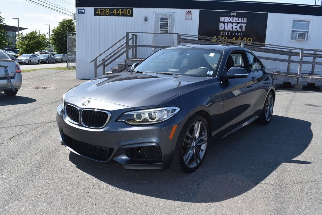 BMW 230i
