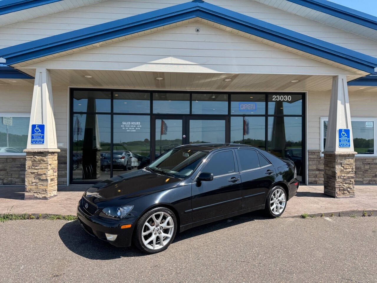 Lexus IS