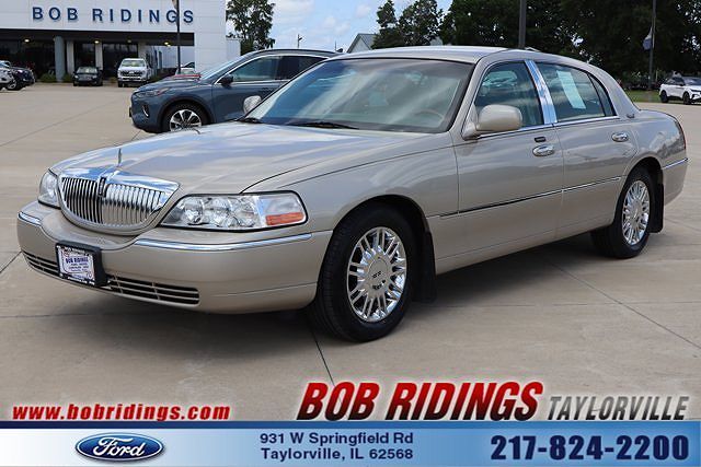 Lincoln Town Car
