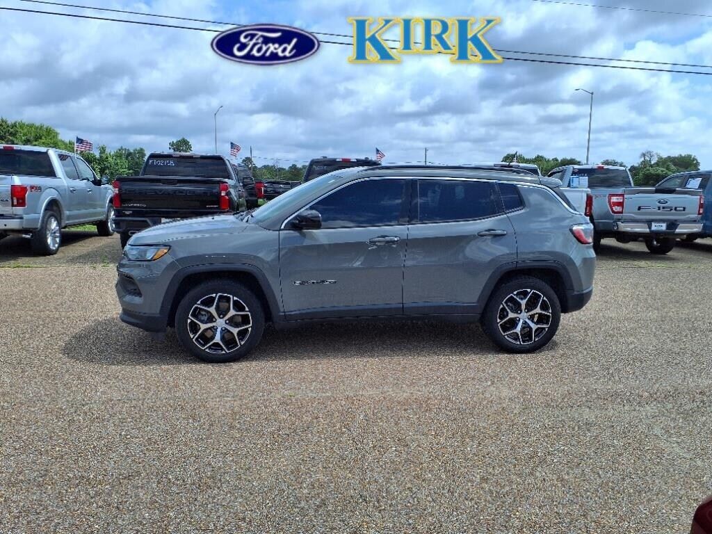 2024 JEEP Compass