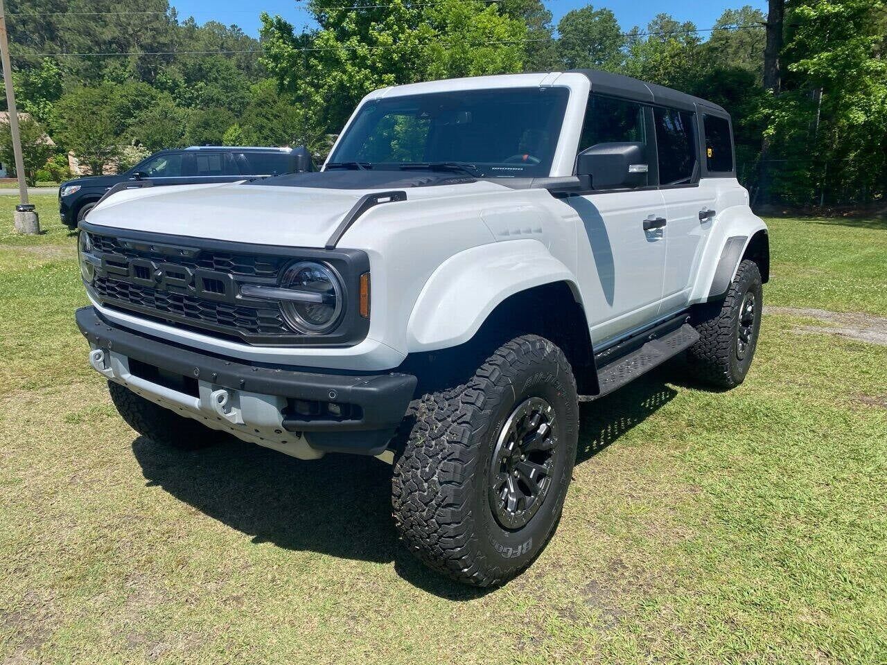 2024 FORD Bronco