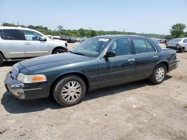 Ford Crown Victoria