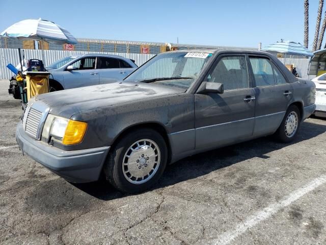 Mercedes-Benz 300