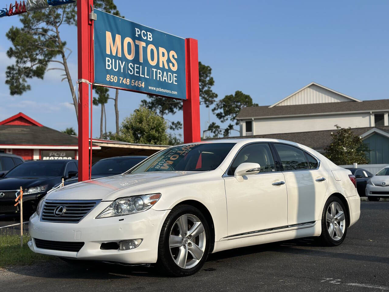 2011 LEXUS LS