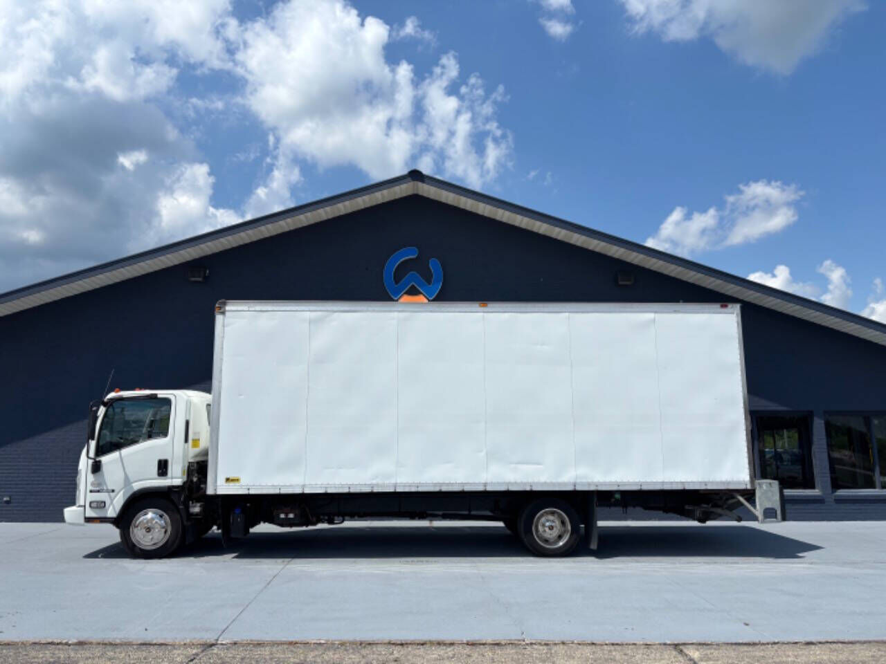 Isuzu NQR/NRR