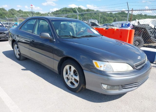 Lexus ES