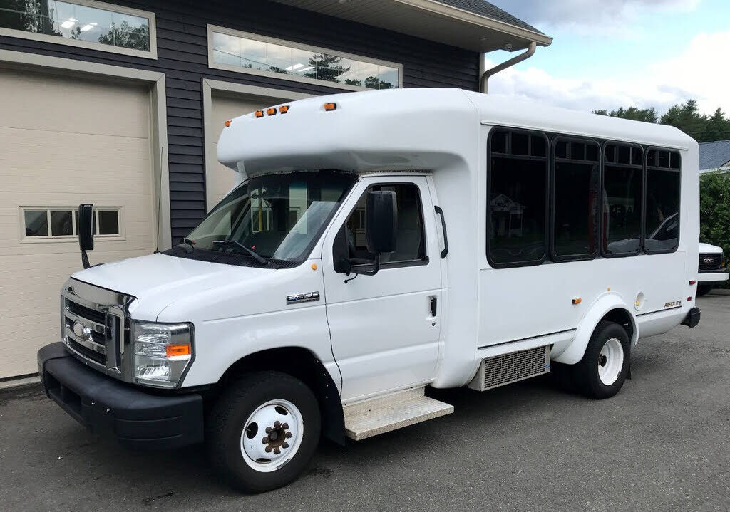 2015 FORD E-350