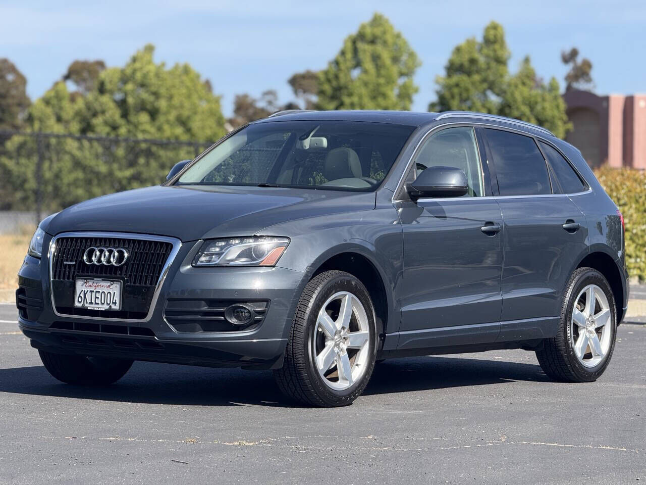 2010 AUDI Q5