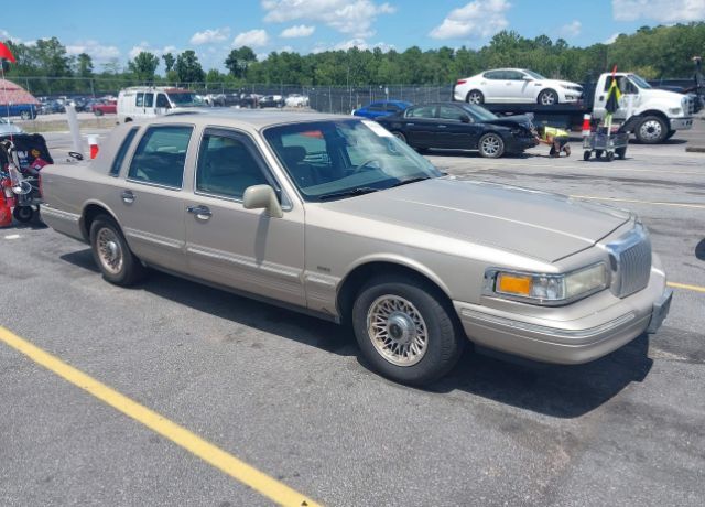 Lincoln Town Car