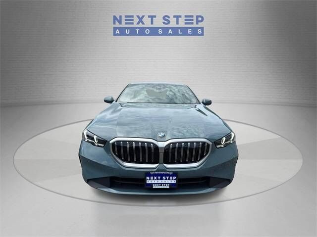 2024 BMW 530i