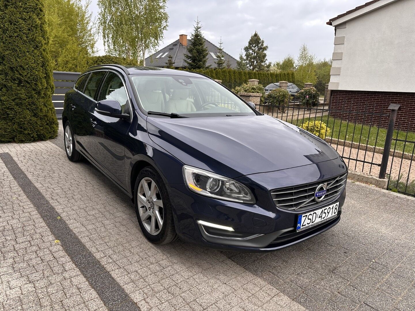 VOLVO