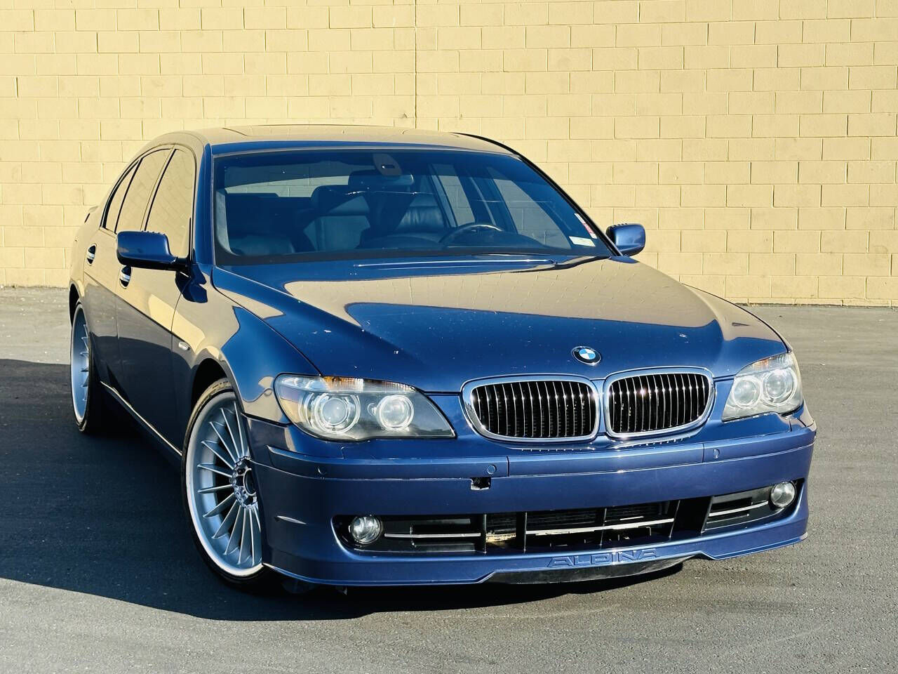 BMW 750i