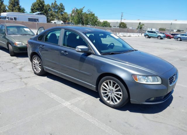 Volvo S40