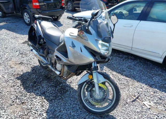 Honda NT700VA/NT700V