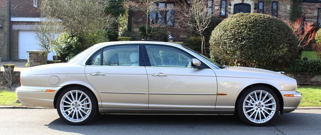 Jaguar Vanden Plas