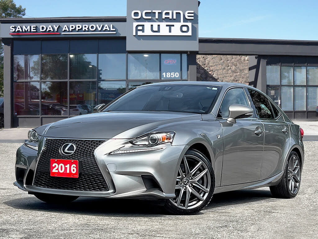 Lexus IS