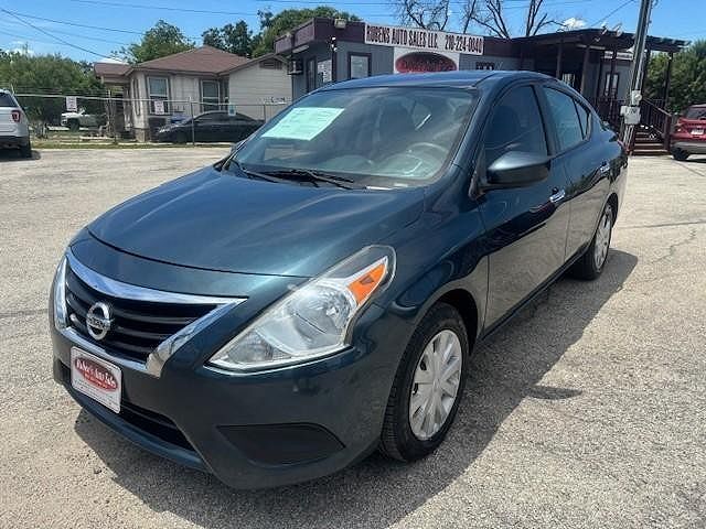2016 NISSAN Versa