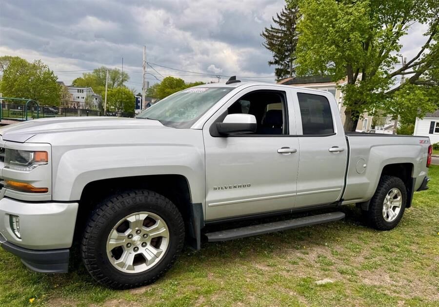 2017 CHEVROLET Silverado