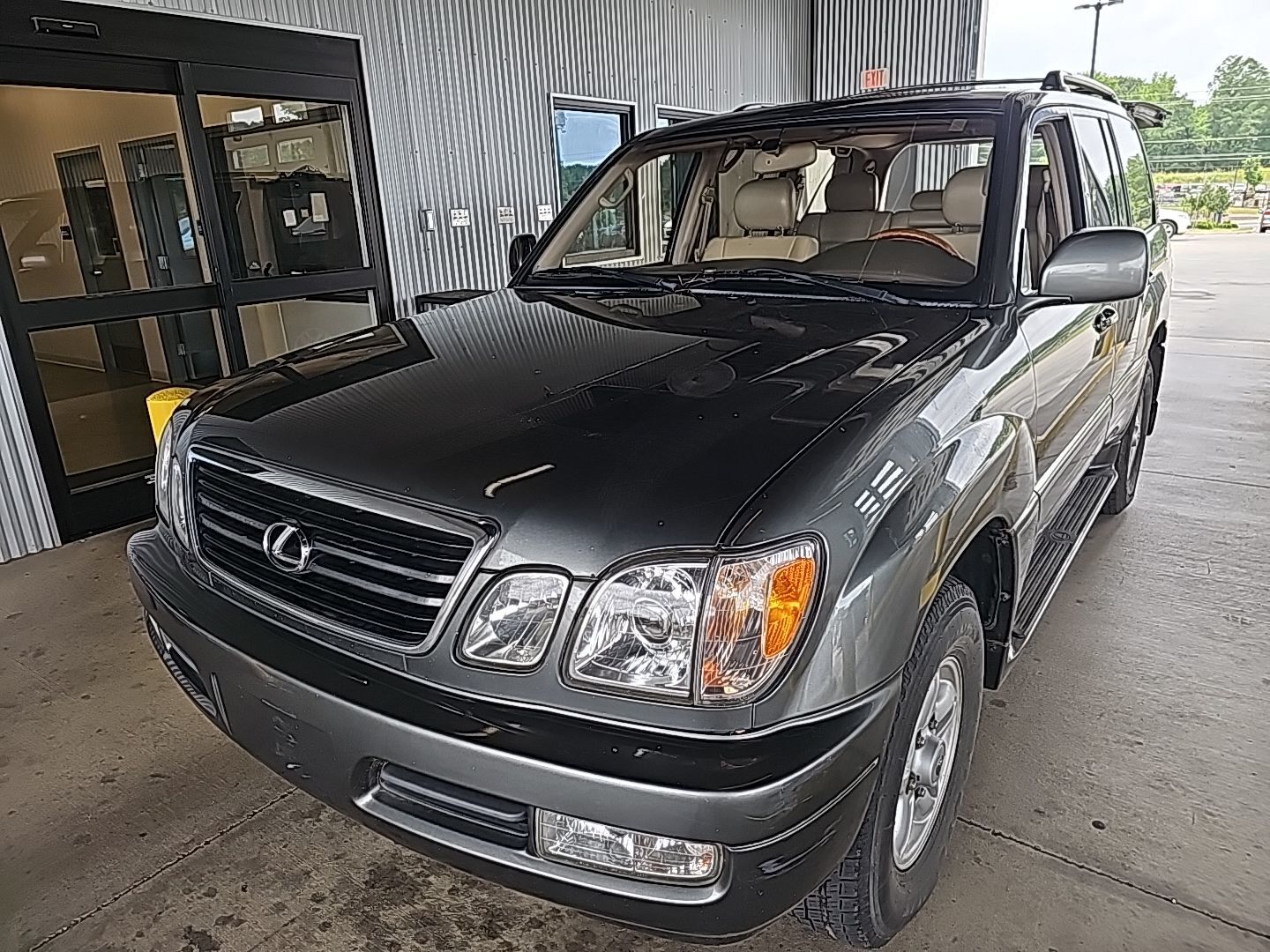 Lexus LX