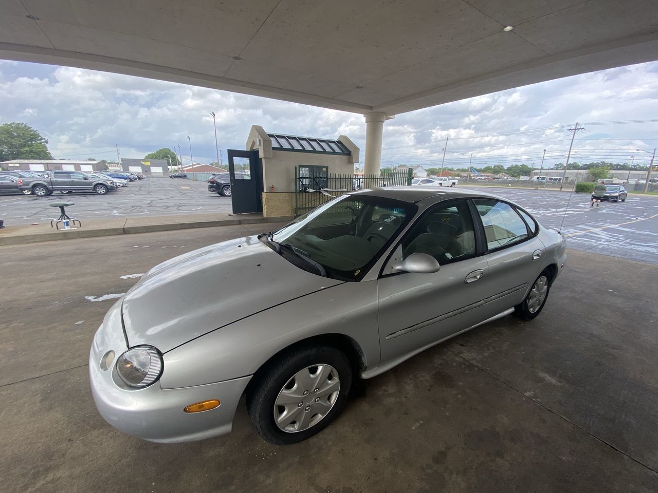 Ford Taurus