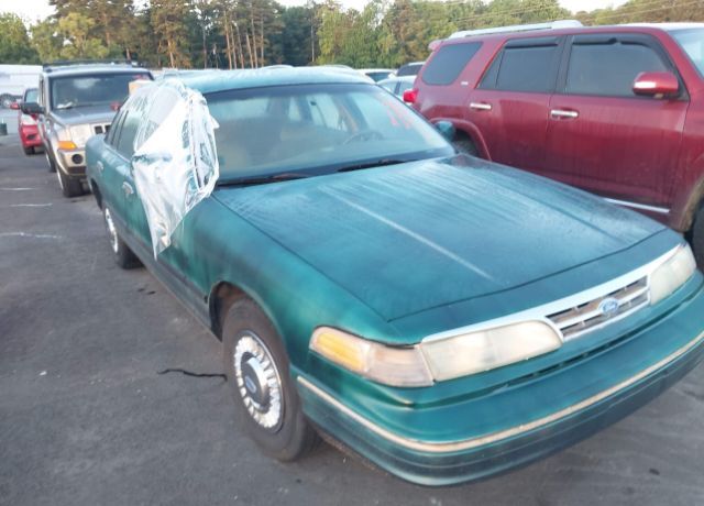 Ford Crown Victoria