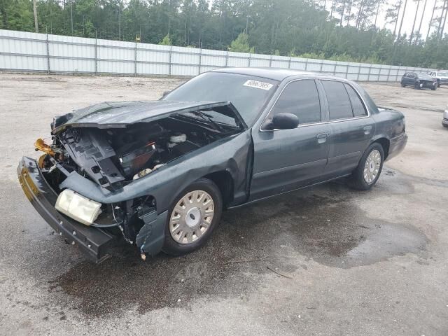 Ford Crown Victoria