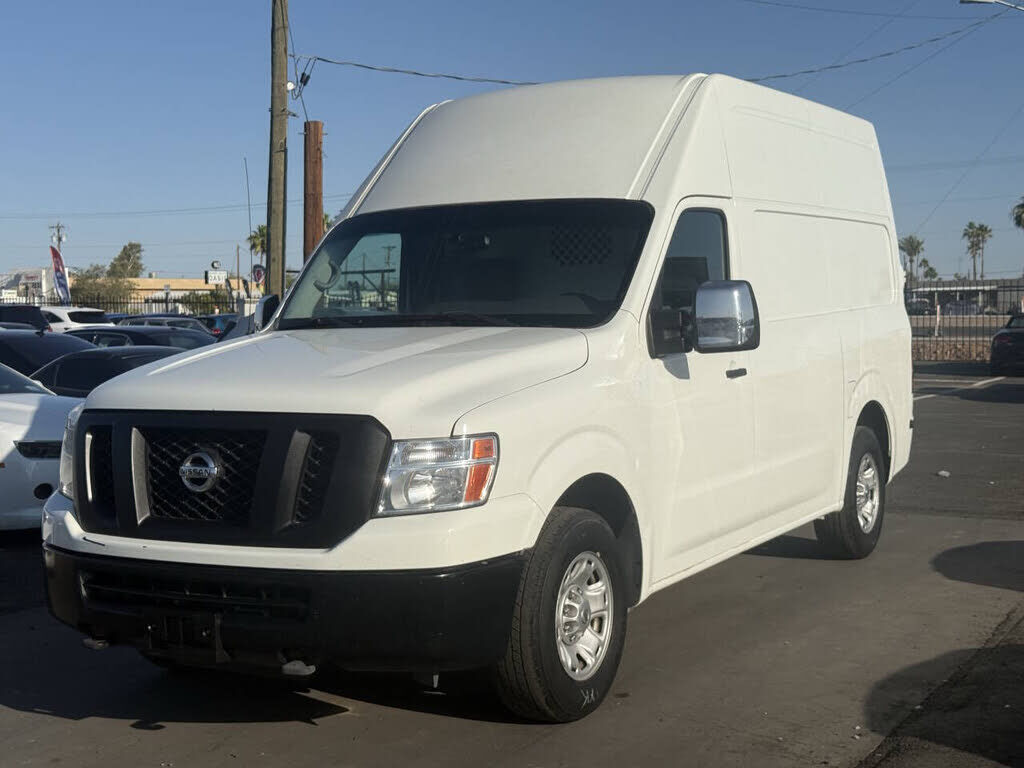 Nissan NV