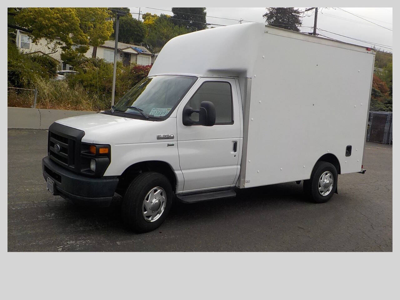 2009 FORD E-350