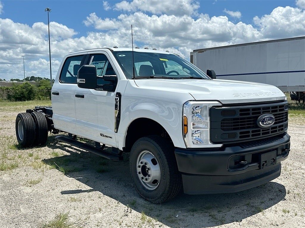 2025 FORD F-350