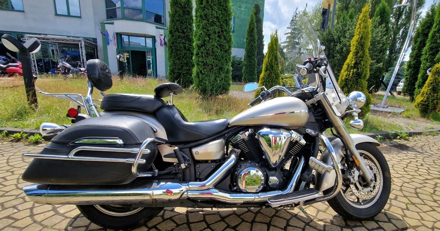YAMAHA