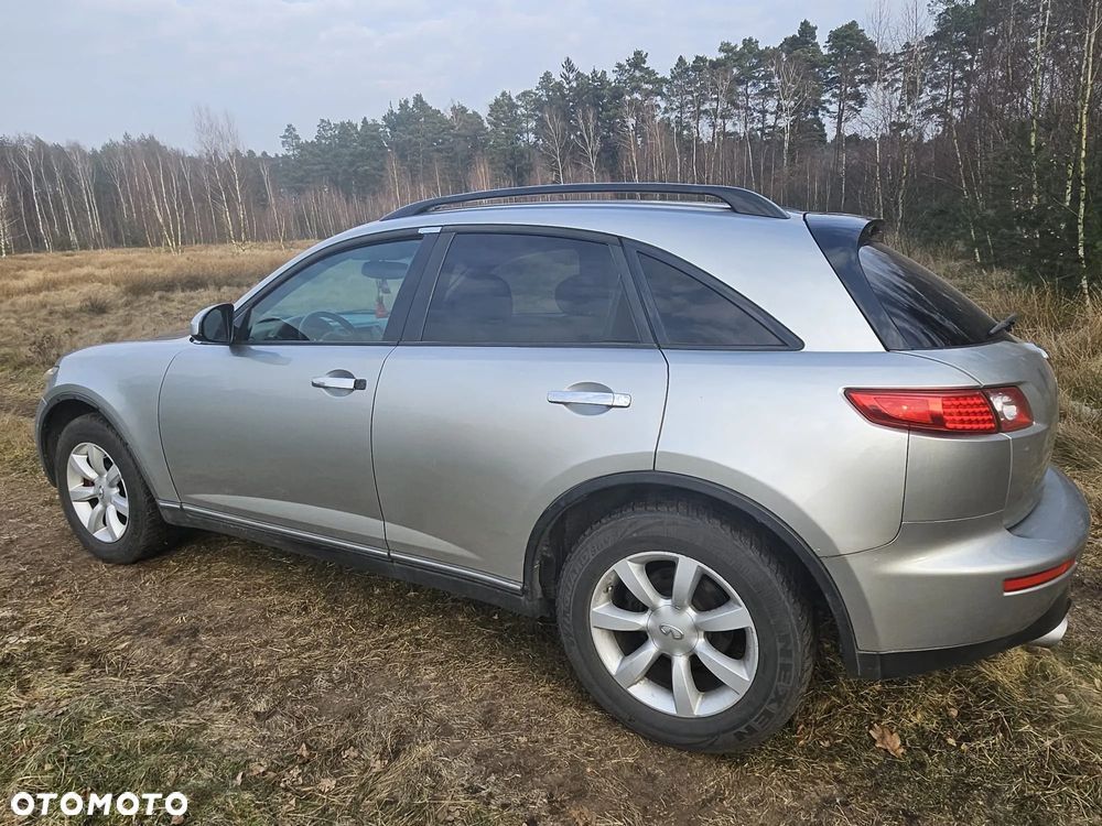 Infiniti FX35
