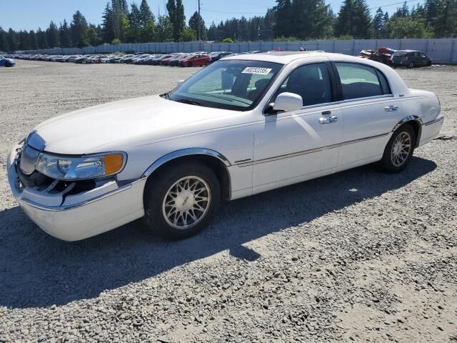 Lincoln Town Car