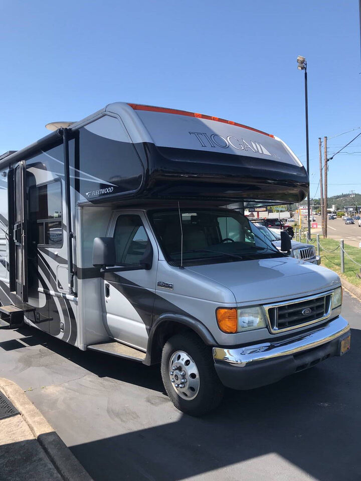 Ford E-450
