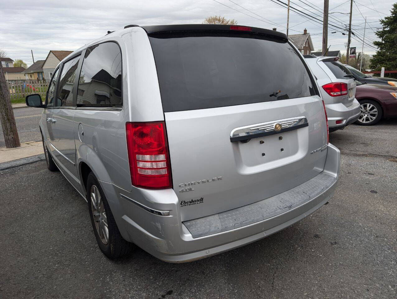 2009 CHRYSLER Town and Country