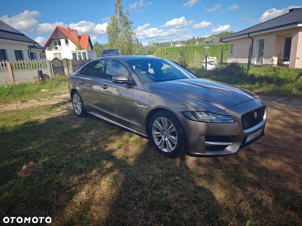 Jaguar XF