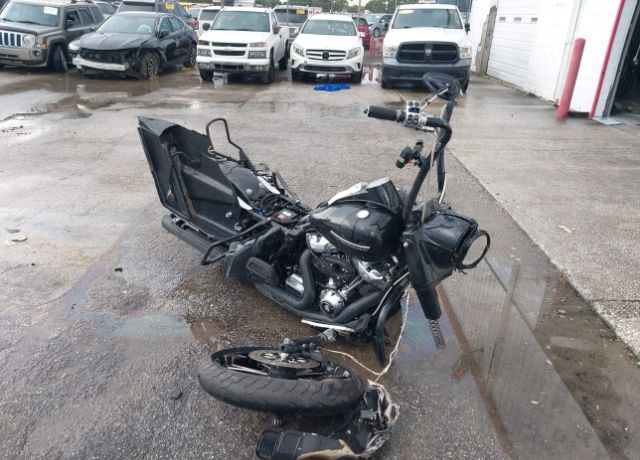 2017 HARLEY DAVIDSON FLHR / Road King