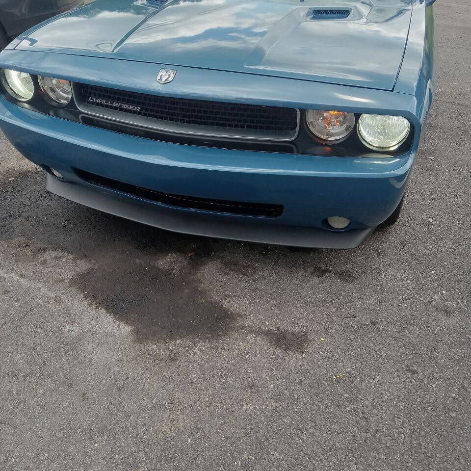 2009 DODGE Challenger