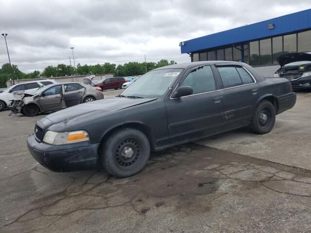 Ford Crown Victoria