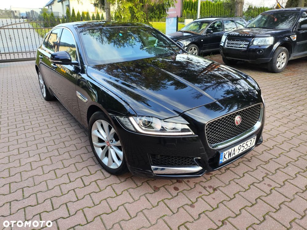 Jaguar XF