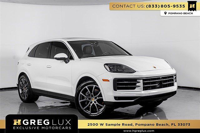 2024 PORSCHE Cayenne
