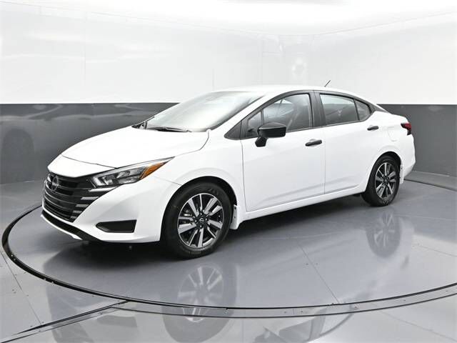 2025 NISSAN Versa